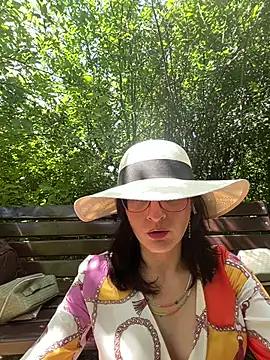 classyladyrellax online show from June 16, 12:17 pm