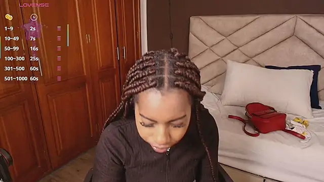 Raquel jones online show from January 18, 12:01 pm