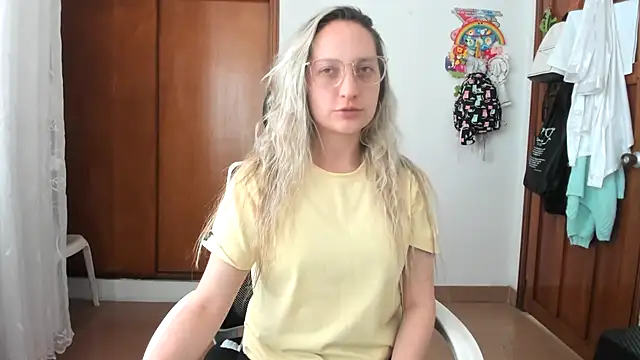 Snapshot of Adele_johnsonn1 chatting on October 14, 7:05 pm Adele johnsonn1 online show from October 14, 7:05 pm