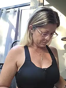 NikkiBlisss online show from July 21, 12:50 pm