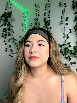 Snapshot of Grecia_21 chatting on September 16, 4:59 pm Grecia 21 online show from September 16, 4:59 pm