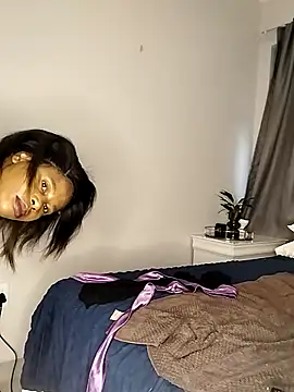 Snapshot of NiftyNora chatting on September 9, 4:45 am NiftyNora online show from September 9, 4:45 am