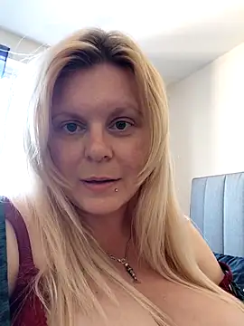 pinkieMilfPUSY online show from June 8, 5:24 pm