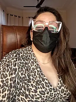 SEXY-Sardarni online show from February 7, 7:45 am