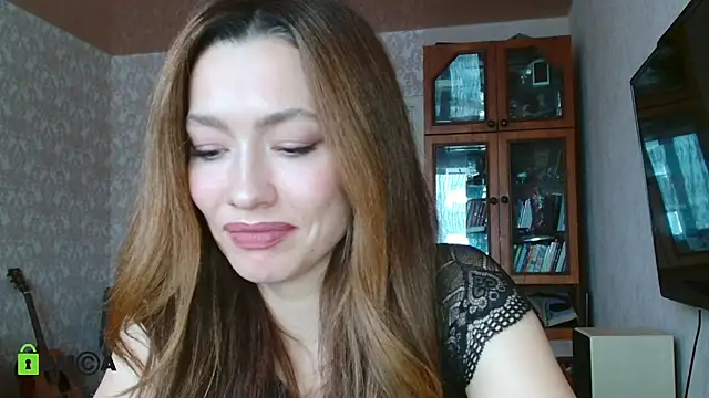 Snapshot of alicia_spicy chatting on December 2, 7:10 am alicia spicy online show from December 2, 7:10 am