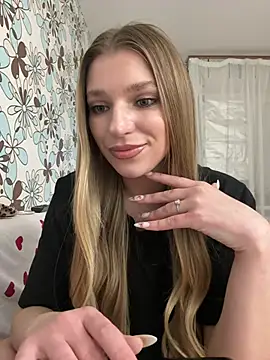 adel secret online show from March 7, 9:11 pm