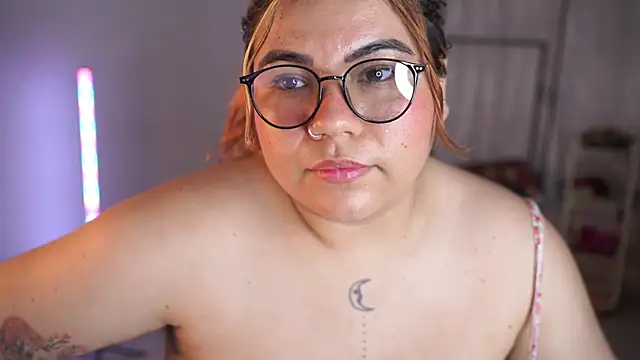 Samanta cutee online show from March 17, 12:42 pm