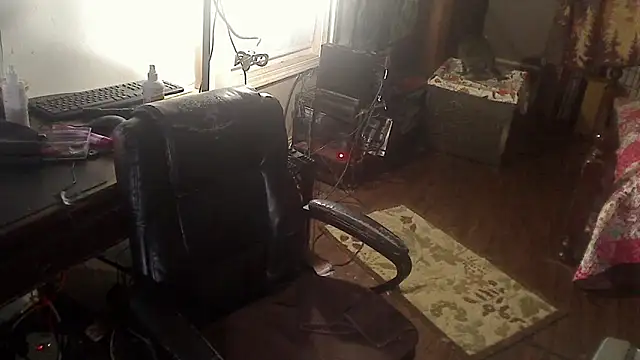 Ireallysquirt online show from September 18, 1:04 am