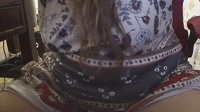 Ireallysquirt online show from June 21, 7:01 am