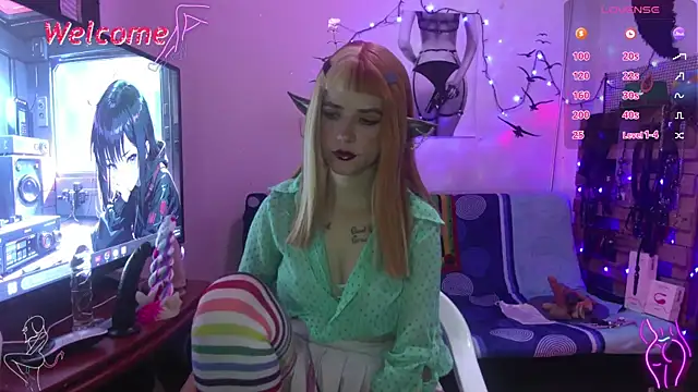 Snapshot of _Hanna_white_ chatting on October 17, 5:21 am Hanna white online show from October 17, 5:21 am