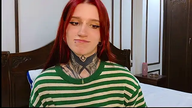 SophieInkk online show from April 20, 3:59 pm