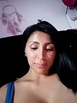 Snapshot of tiffani__love chatting on October 8, 8:57 pm tiffani love online show from October 8, 8:57 pm
