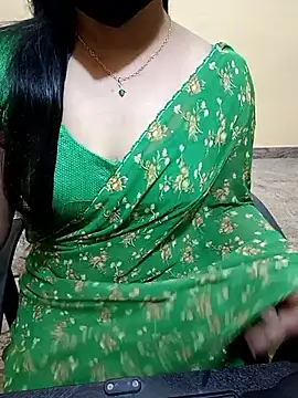 Snapshot of Nithya_05 chatting on October 14, 5:10 am Nithya 05 online show from October 14, 5:10 am