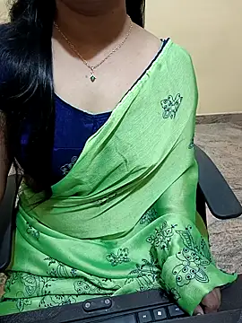 Snapshot of Nithya_05 chatting on September 26, 6:44 am Nithya 05 online show from September 26, 6:44 am