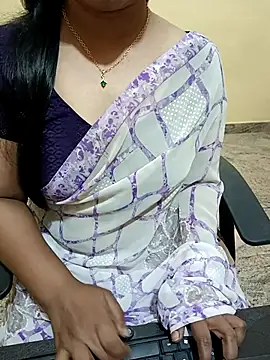 Snapshot of Nithya_05 chatting on September 27, 6:53 am Nithya 05 online show from September 27, 6:53 am