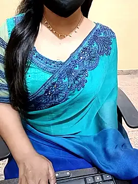 Snapshot of Nithya_05 chatting on September 15, 5:05 am Nithya 05 online show from September 15, 5:05 am