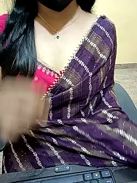 Snapshot of Nithya_05 chatting on October 6, 5:13 am Nithya 05 online show from October 6, 5:13 am