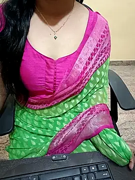 Snapshot of Nithya_05 chatting on September 25, 6:34 am Nithya 05 online show from September 25, 6:34 am