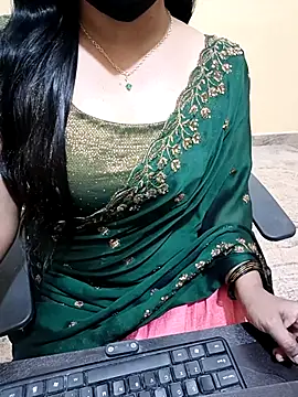 Snapshot of Nithya_05 chatting on September 13, 5:59 am Nithya 05 online show from September 13, 5:59 am