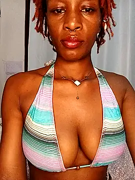 Ayrella02 online show from December 14, 6:35 pm