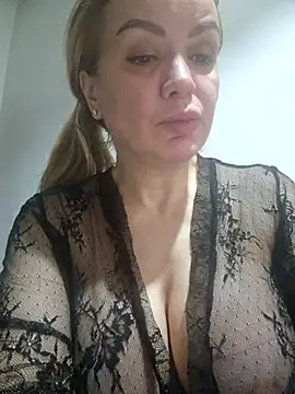 eva ragazzadolce online show from February 18, 2:05 pm