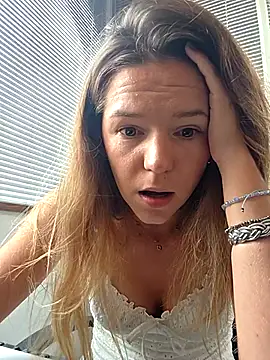 lucie mehott online show from July 31, 9:21 am