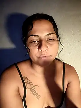 Snapshot of Giselabrunette25 chatting on October 18, 10:29 am Giselabrunette25 online show from October 18, 10:29 am