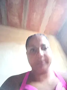 Snapshot of Giselabrunette25 chatting on September 21, 8:51 pm Giselabrunette25 online show from September 21, 8:51 pm