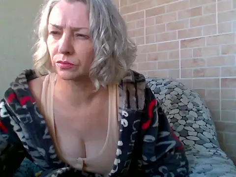 Lorie Carrie online show from March 1, 10:37 am