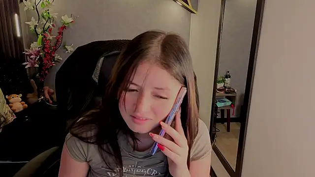 Snapshot of almma_shy chatting on October 4, 3:16 pm almma shy online show from October 4, 3:16 pm