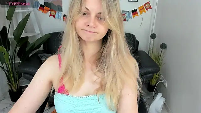 SmilingEmily  online show from October 13, 11:46 am