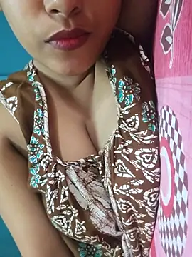 sexyindi couple online show from June 12, 8:11 am