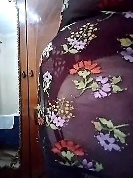 Lucia8600 online show from November 23, 8:10 pm