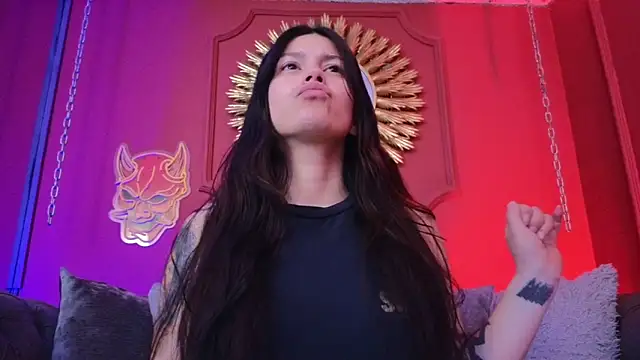 Julieta Russell online show from November 14, 12:38 pm