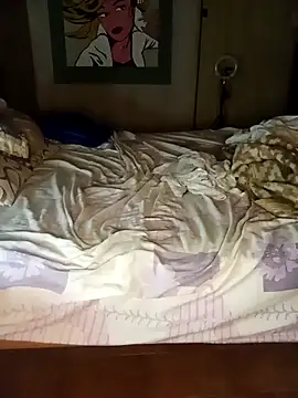 Pela1984 online show from November 19, 4:01 am