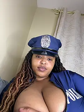 Linahlove online show from July 24, 10:28 pm