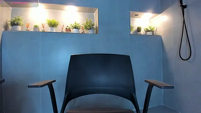 AriSweet online show from November 12, 12:47 pm