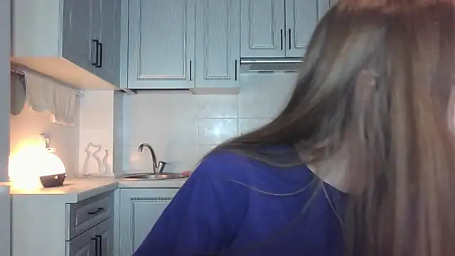 Snapshot of leslie_my_lovee chatting on October 3, 9:09 pm leslie my lovee online show from October 3, 9:09 pm