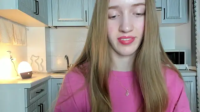 Snapshot of leslie_my_lovee chatting on October 13, 7:05 pm leslie my lovee online show from October 13, 7:05 pm