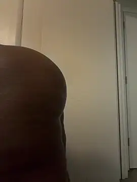 SweetChocolate555 online show from April 5, 12:53 am