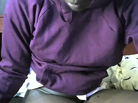 Snapshot of Cute_ninah chatting on October 13, 1:25 pm Cute ninah online show from October 13, 1:25 pm