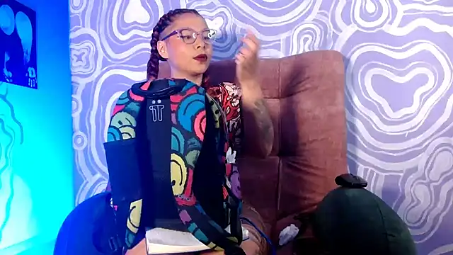 420viol3ta  online show from March 18, 10:59 pm