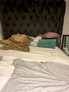 MILL204 online show from October 4, 1:00 am