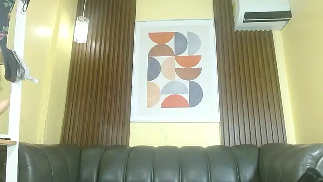 Nicole Ramires online show from March 7, 4:36 pm