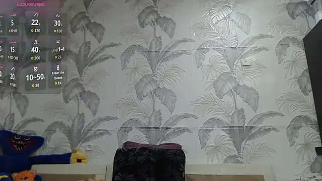 CamDiva113 online show from June 21, 1:59 pm