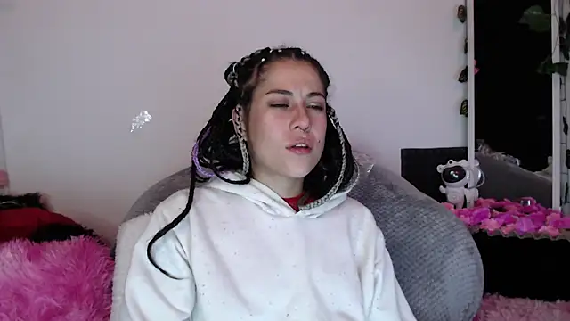 Hellen dumont online show from November 19, 7:19 am