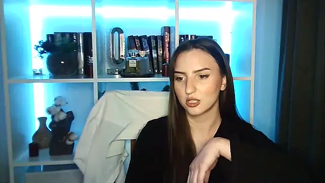 X Alisa online show from April 9, 6:46 pm