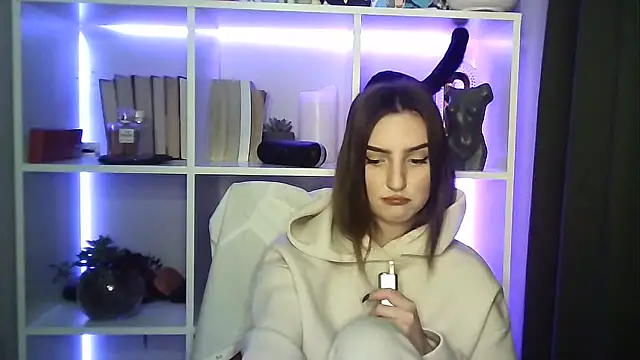 X Alisa online show from November 24, 7:16 pm