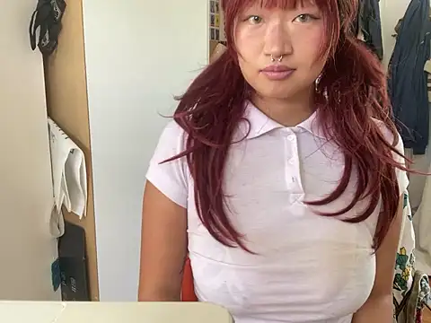 xxxYUKARIxxx online show from July 11, 10:15 am