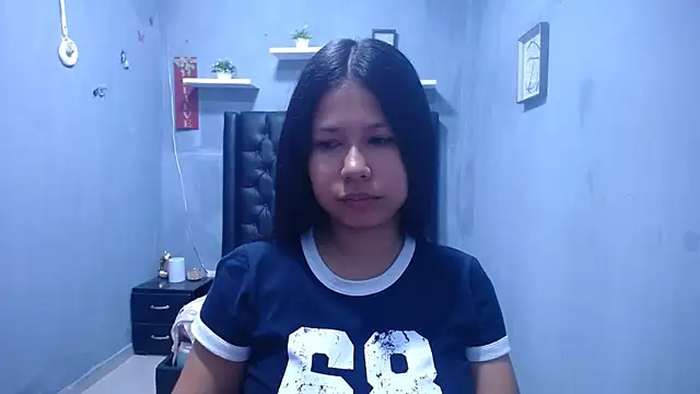 Letty Plugxo online show from March 3, 1:06 pm